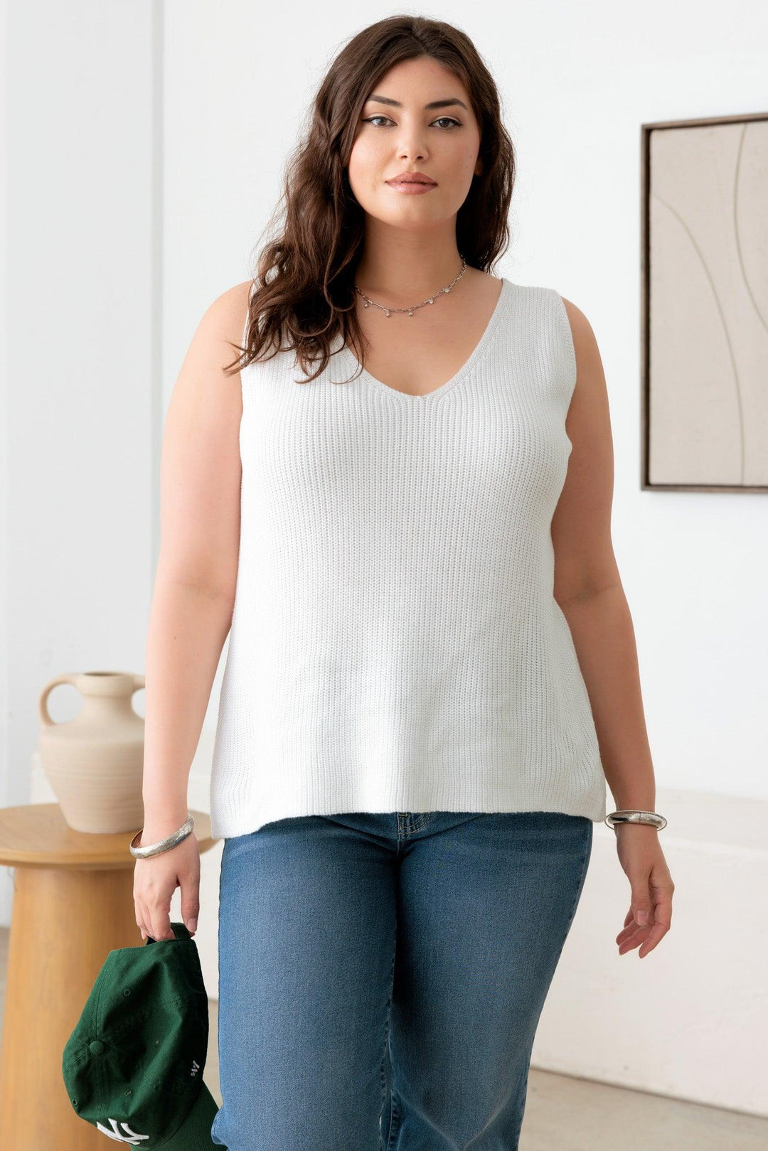 Plus Size Sleeveless V-Neck Sweater Top *New Import*