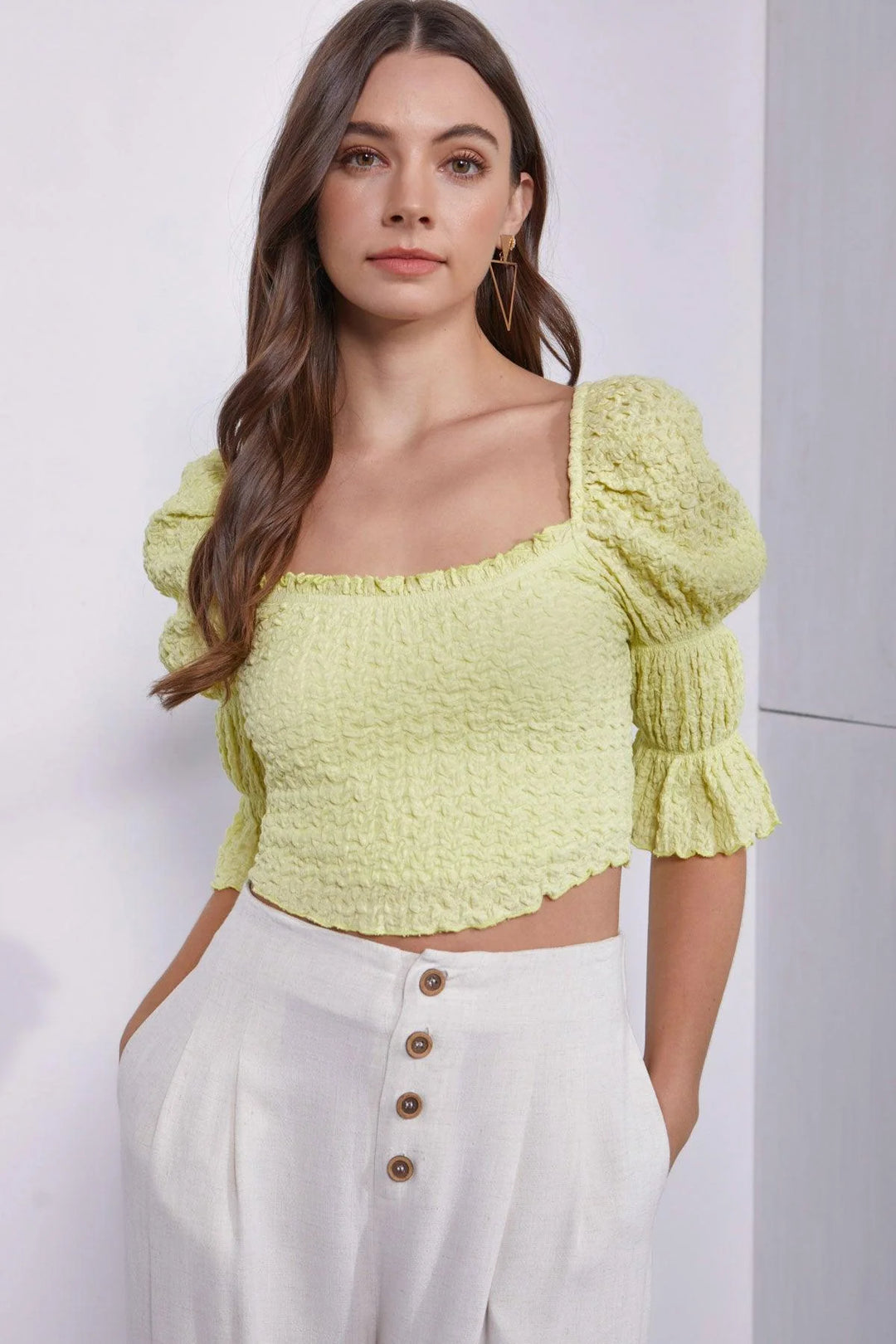 Crinkle Texture Scoop Neck Puff Sleeve Crop Top *New Import* *New Import*