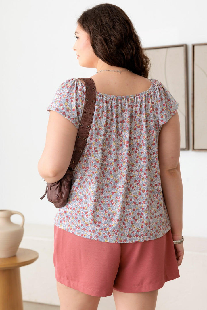 Plus Size Floral Short Sleeve Top *New Import*